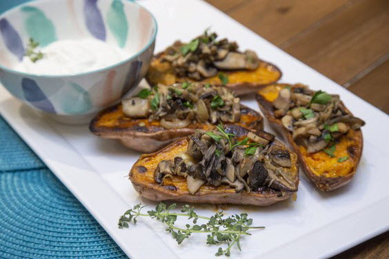 Mmm ... #mushrooms my fav looking delic in #recipe incl sweet potatoes a la <a href="/jillstable/">Jill Wilcox</a> #foodie lfpress.com/life/food/reci…