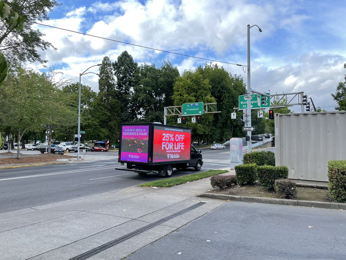 Big things are happening at our newly remodeled #Eugene Store! Everyone need to come see us tomorrow to hang with a great team and eat the best snow cone ever! 🍧😋💗 #SMRA #TEAM <a href="/antosh_cole/">Antosh Cole</a> <a href="/dwhita01/">Dave Whitaker</a> <a href="/JohnStevens_/">John Stevens</a>