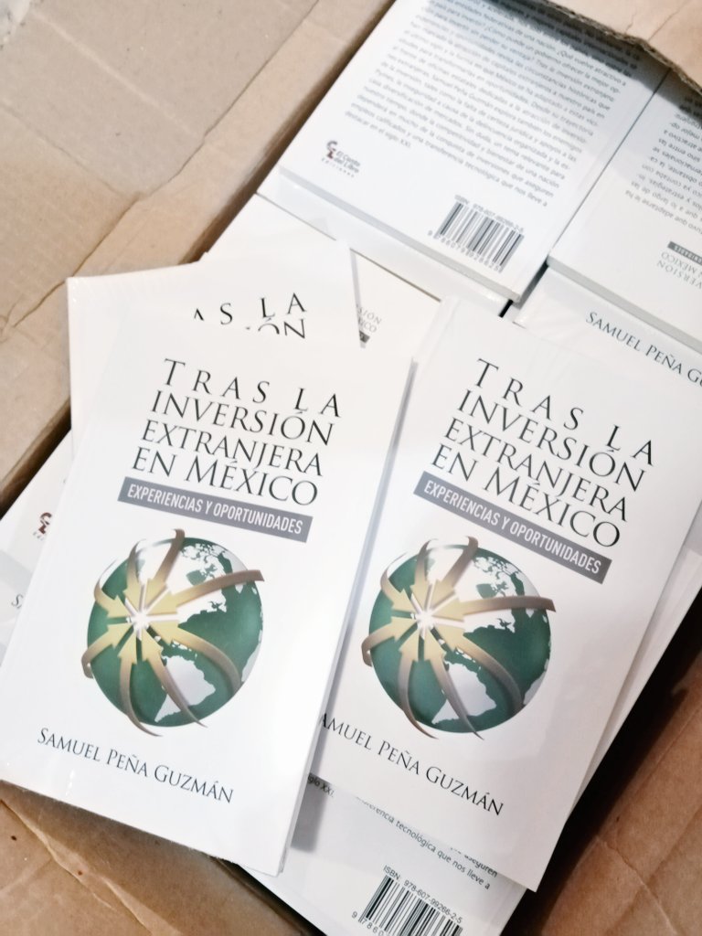 magalypinala's tweet photo. Hoy nos llegó de la imprenta el libro de Samuel Peña, Tras la Inversión Extranjera en México, un libro de negocios, para cerrar business de todo tipo y nivel y con historias de cómo se ganaron inversiones de plantas completas para NL. ¡Bravo! https://t.co/WG0JtlyxUG