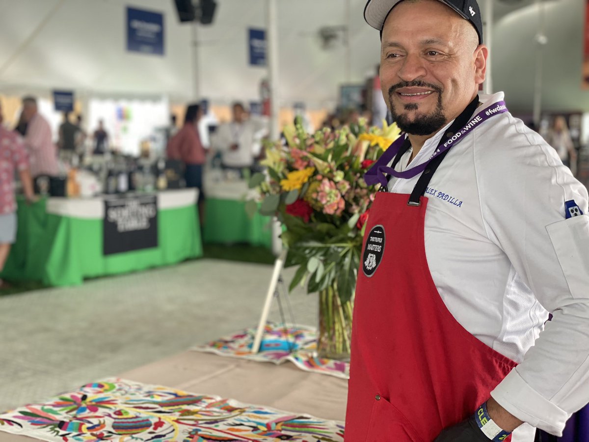 ninfasoriginal's tweet photo. We are so proud of Chef Alex and his team, who are representing Original Ninfa’s at the 2021 Food &amp; Wine Classic in Aspen today. ❤️ Beautiful work, familia! #scallops | @foodandwine https://t.co/4RCKNfGhXm