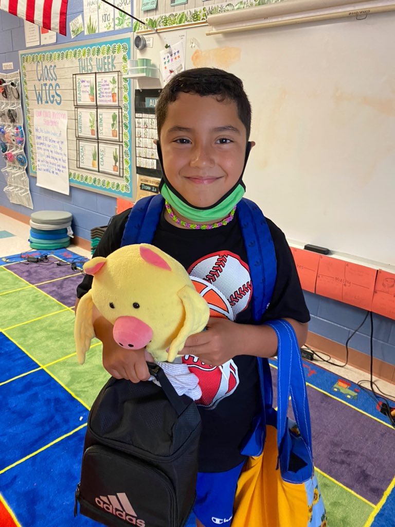 Ms_Santucci17's tweet photo. ๐จLEADER OF THE WEEK ALERT๐จ
Some Leader of the Weeks from the past couple weeks! Thank you all for being star patriots, following the 7 habits, and working so hard every day! I appreciate youโบ๏ธ @3rdVme @VMEPatriots #LeaderoftheWeek #UnleashGreatness #LittleJoe https://t.co/RAKdKlkYe8