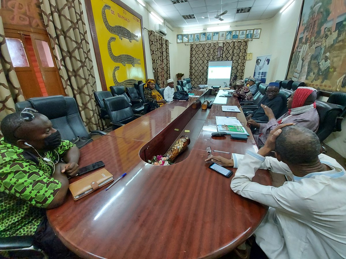 Quittus  donné par le groupe local sur le draft final du document recherche préliminaire ce jour à Bamako!
<a href="/ASToN_network/">ASToN network</a>