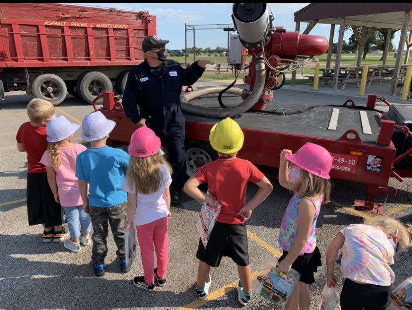 DanSaevig's tweet photo. A great experience for the kiddos @JerusalemJets.  It was Vehicle Career Day and the response from the children was amazing.  A big shout  out to the many companies who participated and especially organizers Jeff Costanzo and Sally Hower.  #ForOurKidsForOurCommunity https://t.co/gjcScZIZ8P