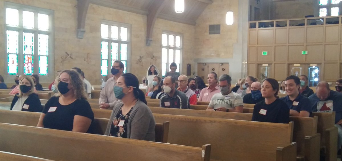 SmsgCrusaders's tweet photo. Teachers of the West Deanery Unified Catholic Schools engaged in the celebration of the Mass, Eucharistic adoration, reflection, and fellowship at today's staff retreat. @CRHS_Indy @SmsgCrusaders @stanthonyindy @ArchIndySuptDis https://t.co/C0RrrxbIl3