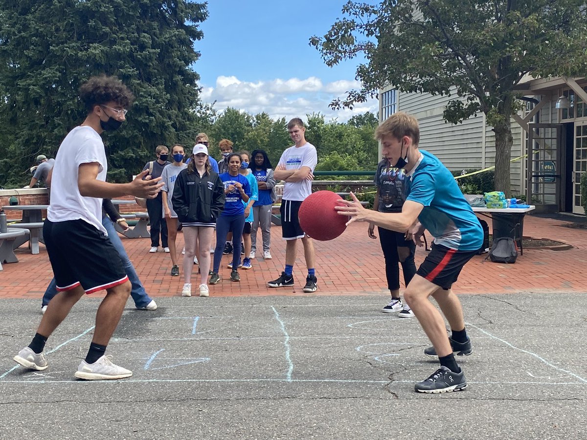 Solarium1101's tweet photo. Amazing &amp; fun on-campus class retreat today @WatkinsonSchool  with great events, @GooseChase challenges, Four Square &amp; whole school 🪨📄✂️tournament. Go🐏 https://t.co/eQd4MF2IPr