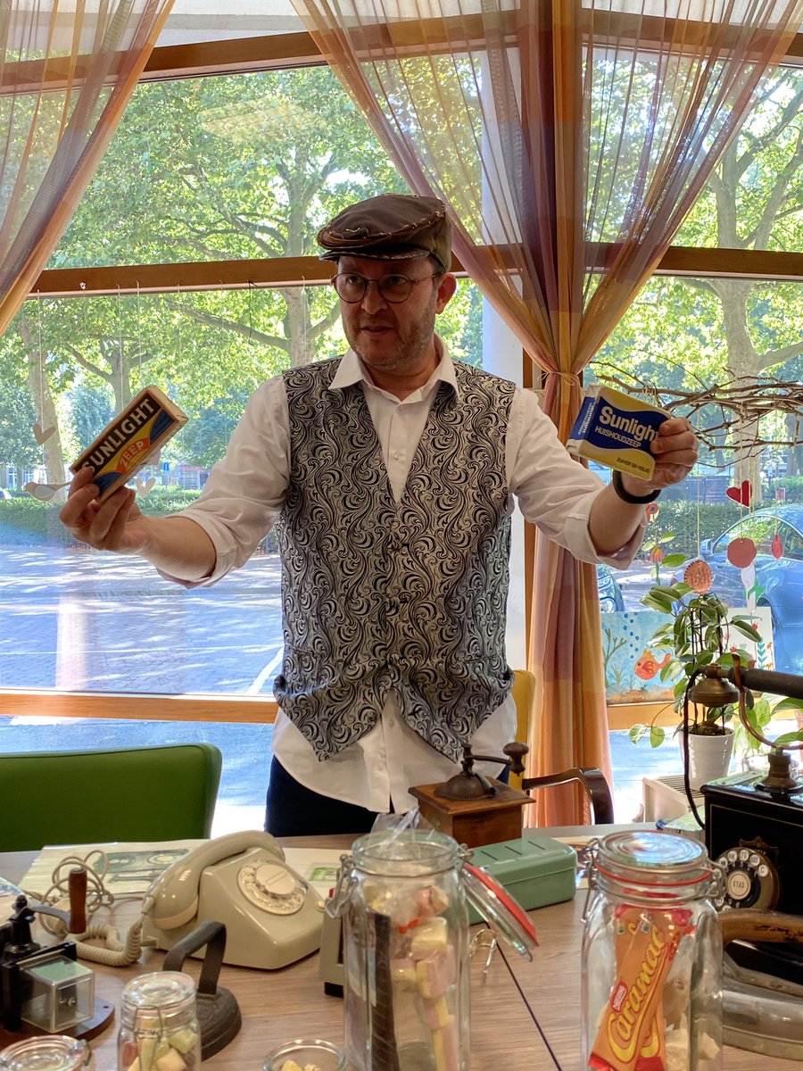 Op gaafwoord.nl/Gastenboek weer mooie nieuwe recensie ontvangen over mijn bezoek aan 3 locaties van <a href="/HetParkhuis/">Het Parkhuis</a> #recensie #verhalenverteller #herinneringskoffer #GaafWoord #verhalen #nostalgie #dementie #ouderenzorg #Alzheimer