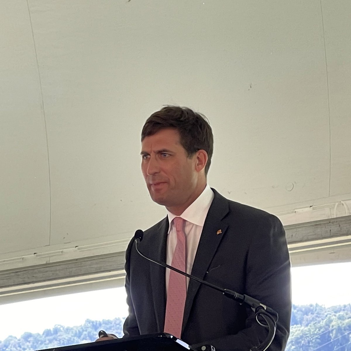 ACE_Innamorato's tweet photo. What an exciting day for #Freight2030. We are so fortunate to have @CarnegieMellon @WabtecCorp &amp; #GeneseeandWyoming. These companies have been innovators for over a century, and their partnership will allow this region to lead the race to net zero freight. https://t.co/LA5Rbjiysr
