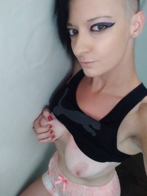 Darling Darling Darling My cherries &amp; wine Rosemary &amp; Thyme #sarashangrila #professionalswitch #proswitch<a href="/tag/bdsm"class="tags"><span>#bdsm</span></a><a href="/tag/fetish"class="tags"><span>#fetish</span></a><a href="/tag/switch"class="tags"><span>#switch</span></a><a href="/tag/alternative"class="tags"><span>#alternative</span></a><a href="/tag/kink"class="tags"><span>#kink</span></a><a href="/tag/gothbabe"class="tags"><span>#gothbabe</span></a>