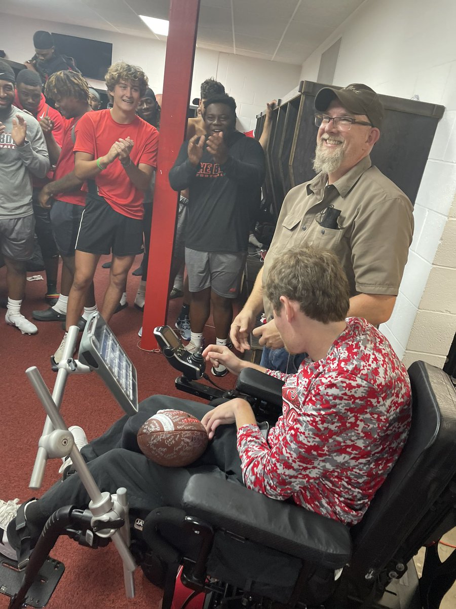 EdinboroFB's tweet photo. Our 12th man this week is Matthew Decker!!
Matthew is a graduate of General McClane High School. He enjoys live concerts, horseback riding and playing wheelchair basketball. It’s an honor to have Matthew as our 12th man!
#THEBORO 🔴🗡🛡⚪️ https://t.co/iataJZkDQB