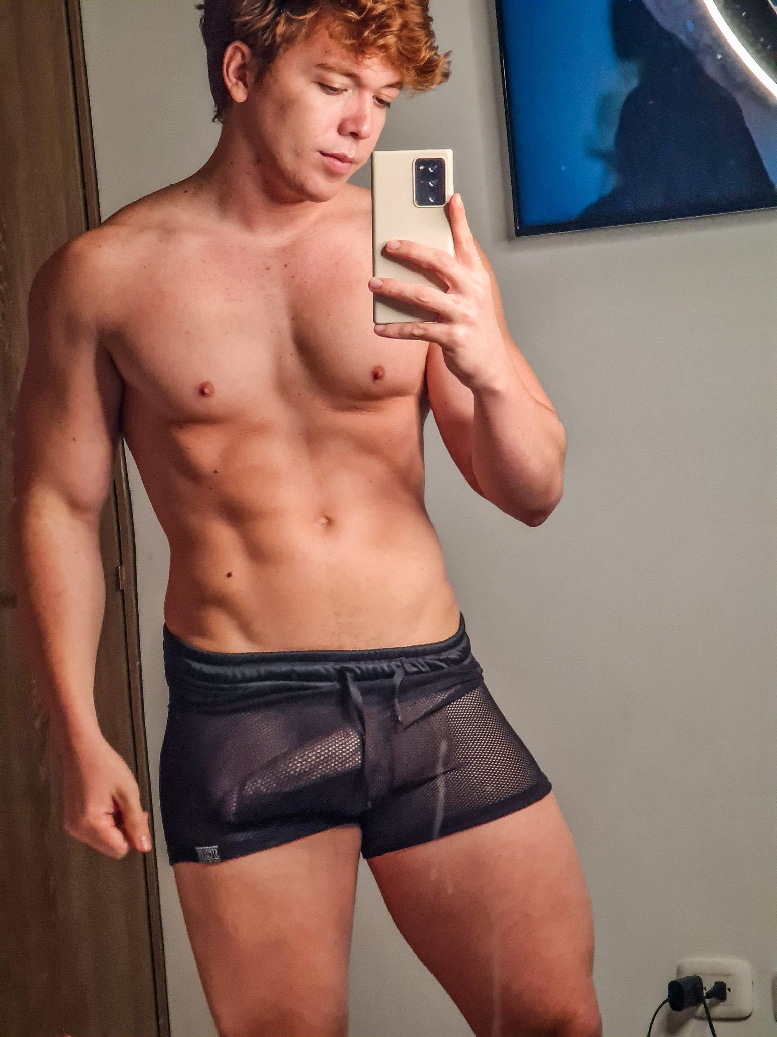 Archie onlyfans $7.99 on Twitter: "Nada que ver acá, los vídeos están