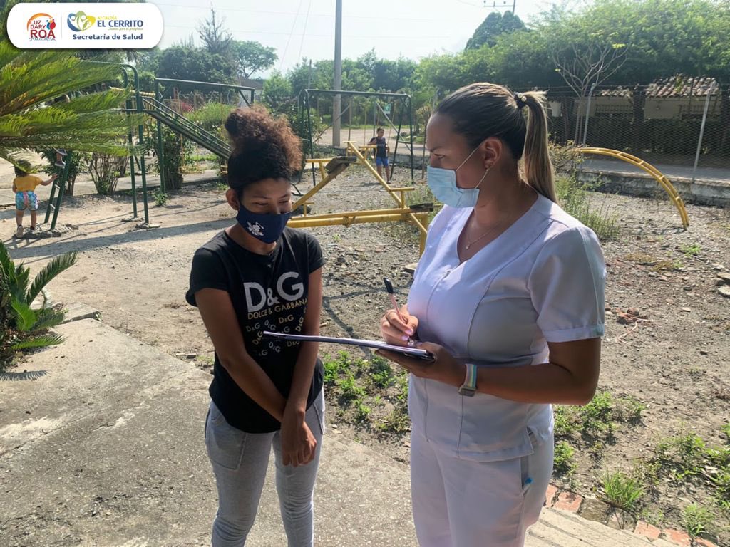 MPIOELCERRITO's tweet photo. Continuamos con el censo de migrantes en nuestro territorio cerriteño, en esta oportunidad estuvimos en el corregimiento de San Antonio.
Importante: recuerda que si no alcanzaste a estar en la actividad en el casco urbano, puedes acercarte a la oficina de la Secretaría de Salud. https://t.co/tZREiTr2b0