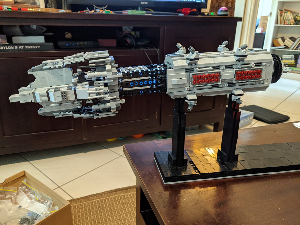 trentyarwood's tweet photo. My not-completely-following-the-instructions-because-they're-crap build of the #OmegaClass from #Babylon5 is going to have to come to an end because the thruster assembly is too heavy for the stand without the midships attached. https://t.co/1ytA8hulcC
