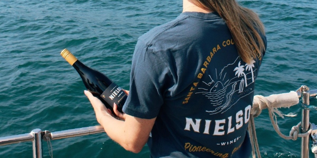 Going into the weekend in Nielson style. 🍷