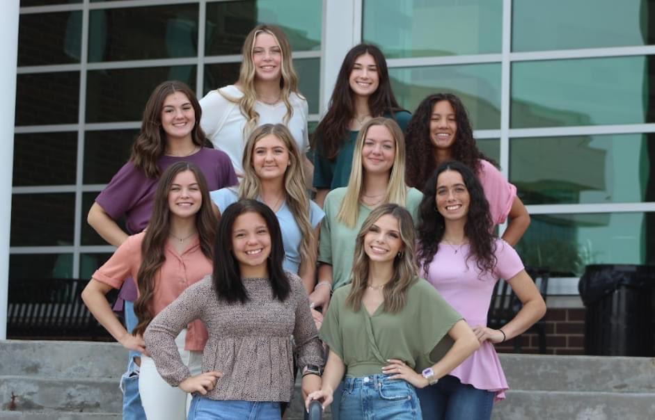 Mabank HS Cheer tweet media