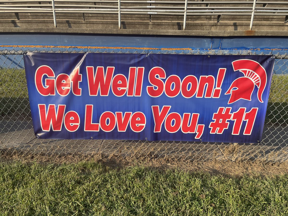 jessicacurrin's tweet photo. We love you #11! Thank you @CAPSfootball family for supporting us! @SpartanTweets @NBroughtonHS ♥️💙🏈 https://t.co/Jur1PmOAsL