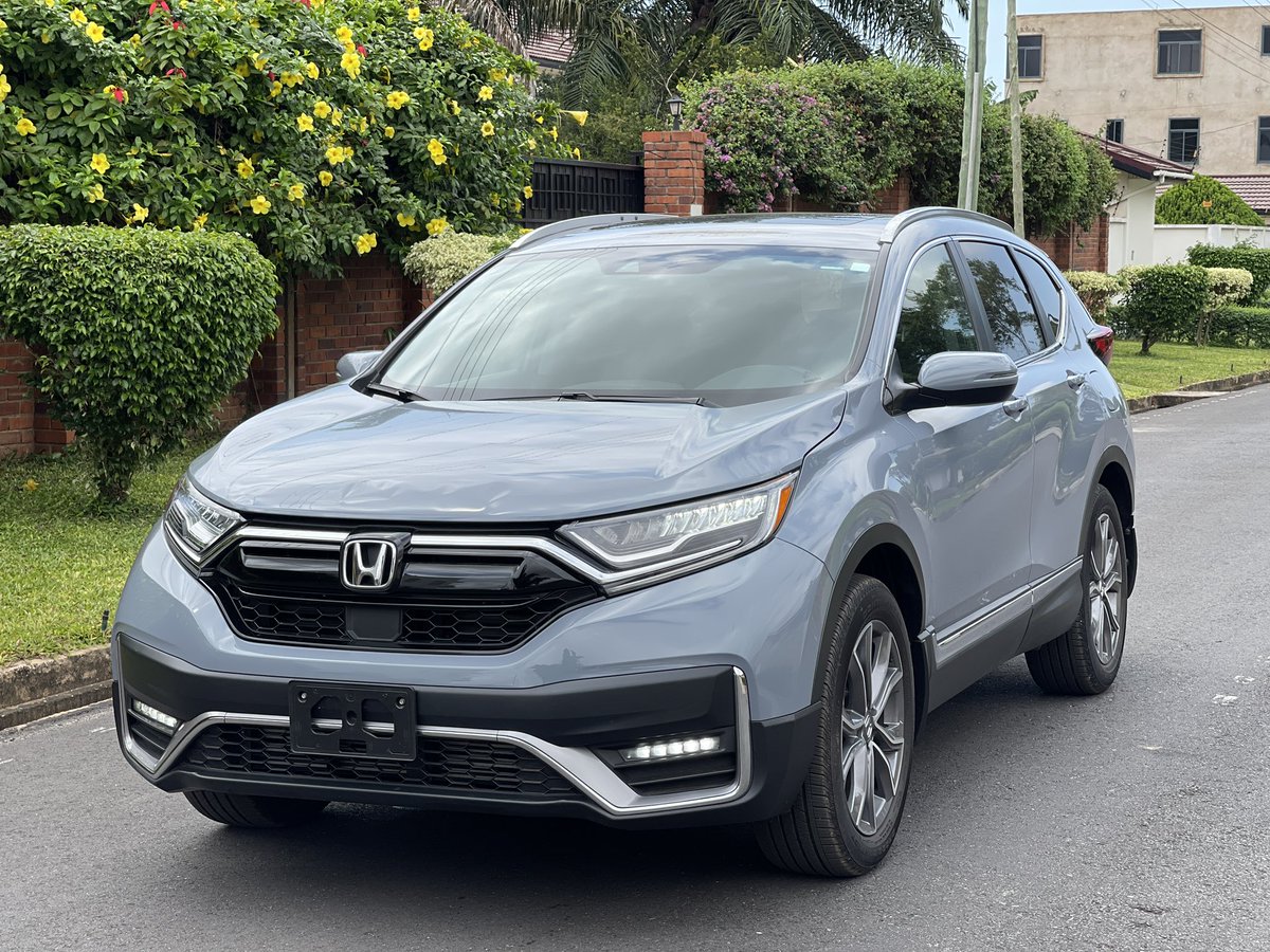 Mr_brodaman's tweet photo. *JUST DROPPED*
2020 Honda CR-V Touring ¢210,000
Keyless Start
Panoramic roof 
Wireless charging 
Eco start &amp; Stop
Blindspot Monitor 
ACCIDENT FREE!!
☎️ 0507652888 https://t.co/GRKrssDEP6