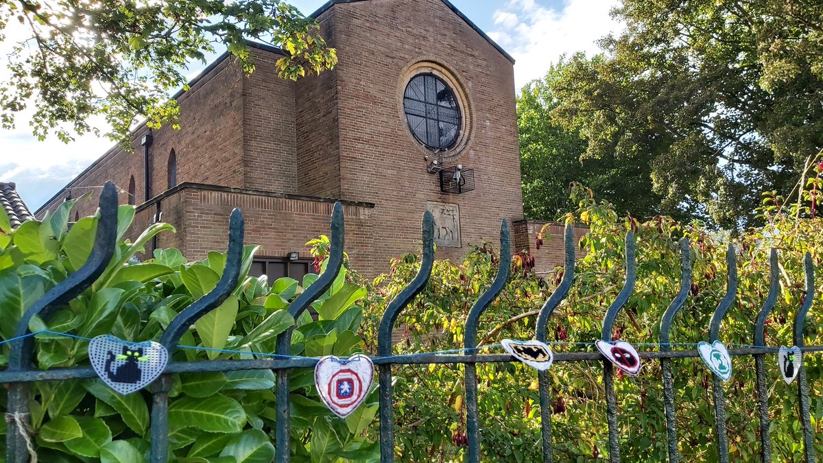 Woolly_Works's tweet photo. Denise and Suze have yarn bombed Holy Cross Church in Billesley with the #18AtHeart hearts ready for their 85th birthday weekend celebrations. Loads going on, worth a look at their Facebook page. https://t.co/fRQFUQYCgL https://t.co/8cjFrr0G8q