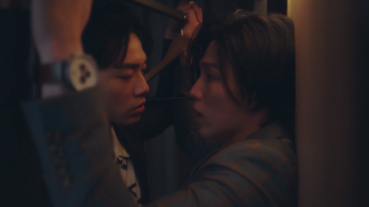 boomkttp's tweet photo. Sexo no guarda-roupa é novidade pra mim. #LoveIsScienceEp12 https://t.co/e65LhLi2M5