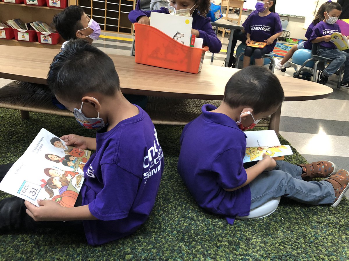 The Bobcats did a fantastic job with their reading partners today! Love to see the progress 🤗💜 @CHeatonPhD <a href="/MsJAyala/">Jocelyn Ayala</a>