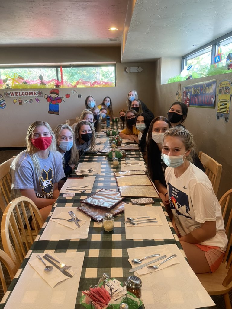 WSCWildcatVB's tweet image. Cats gotta eat! 2-0 on the day, beating #5 Lewis University 3-0 and #9 Western Washington University 3-0. Take on #2 Angelo State at 11:30 (mt) tomorrow. #noinbetween