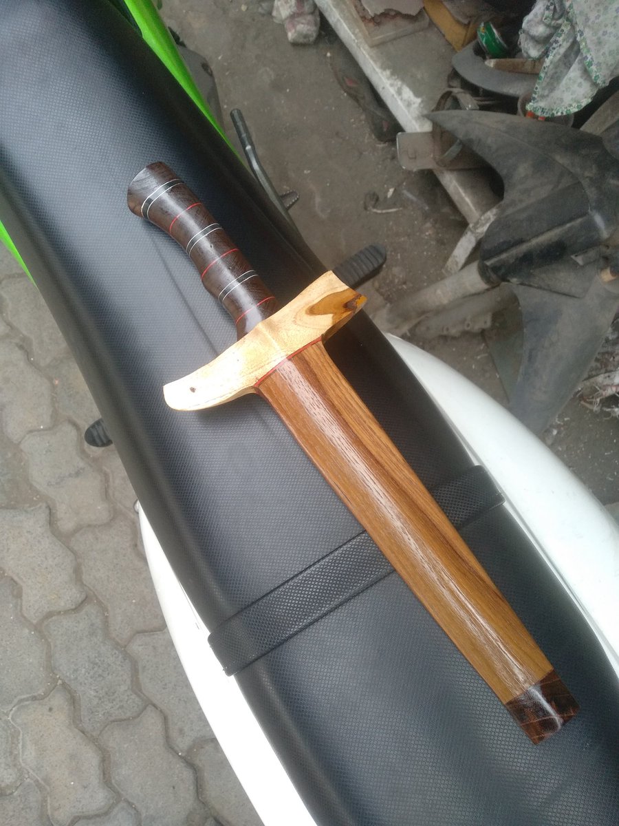 maheswararajen1's tweet photo. Rahayu🙏 Rahayu 🙏 Rahayu 🙏

Makna jumlah bakar dupa

1 dupa  manunggal.
3 dupa  untuk keselarasan langit, bumi dan manusia 
5 dupa untuk dulur papat limo pancer
7 dupa untuk tujuan tertentu 
9 dupa untuk babakan howo songo 
11 dupa untuk mendapatkan kawelasan Gusti Akaryo Jagad https://t.co/t2xG38eIhf