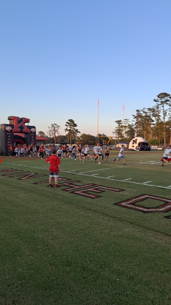 KhsWildcats's tweet photo. The Kirbyville PawPack! https://t.co/AaHMZoaLZH