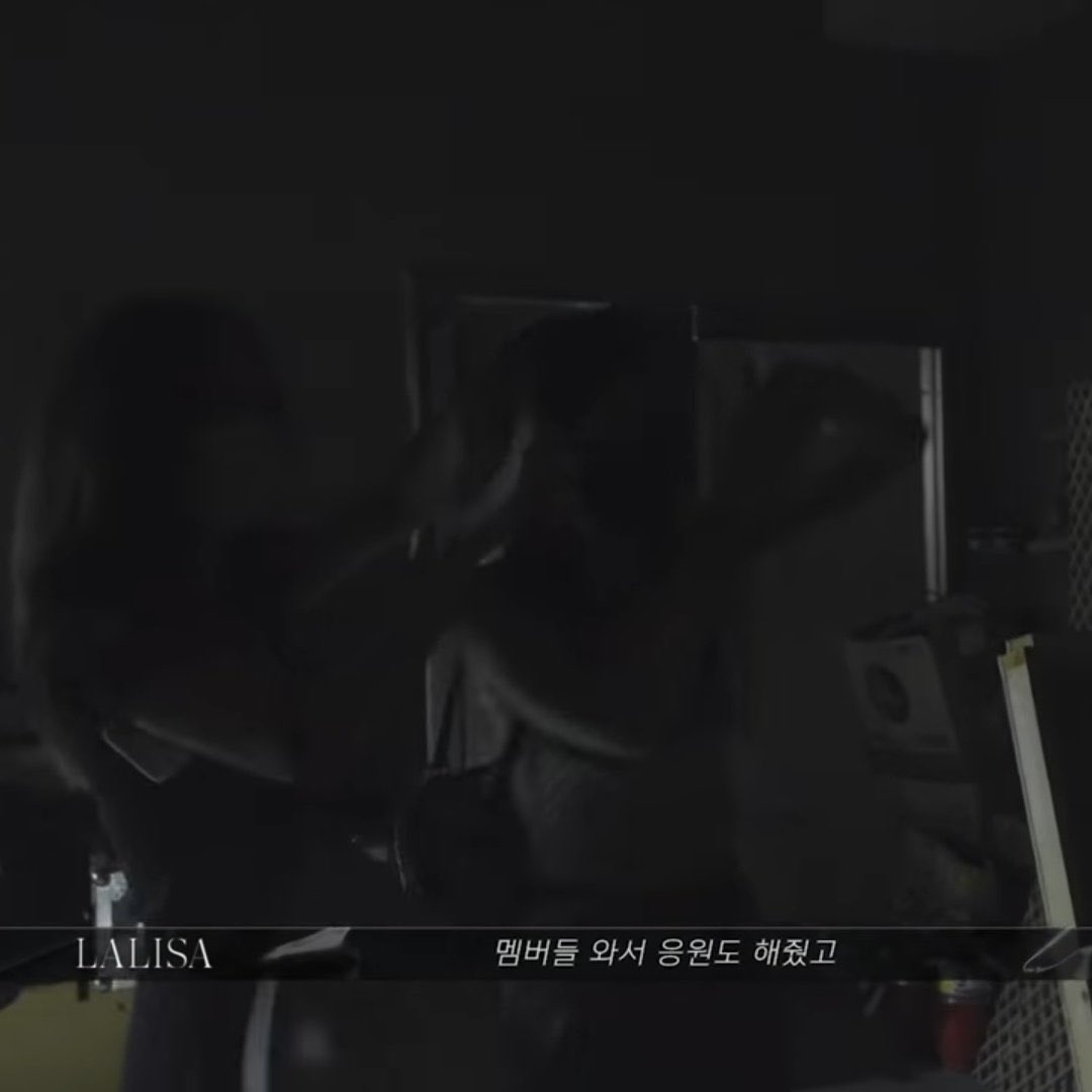 Gustav_bp's tweet photo. Rosé, Jennie e Jisoo foram apoiar a Lisa na gravação de #LALISA Vou chorar 😭💗 https://t.co/4dg1vF8t77