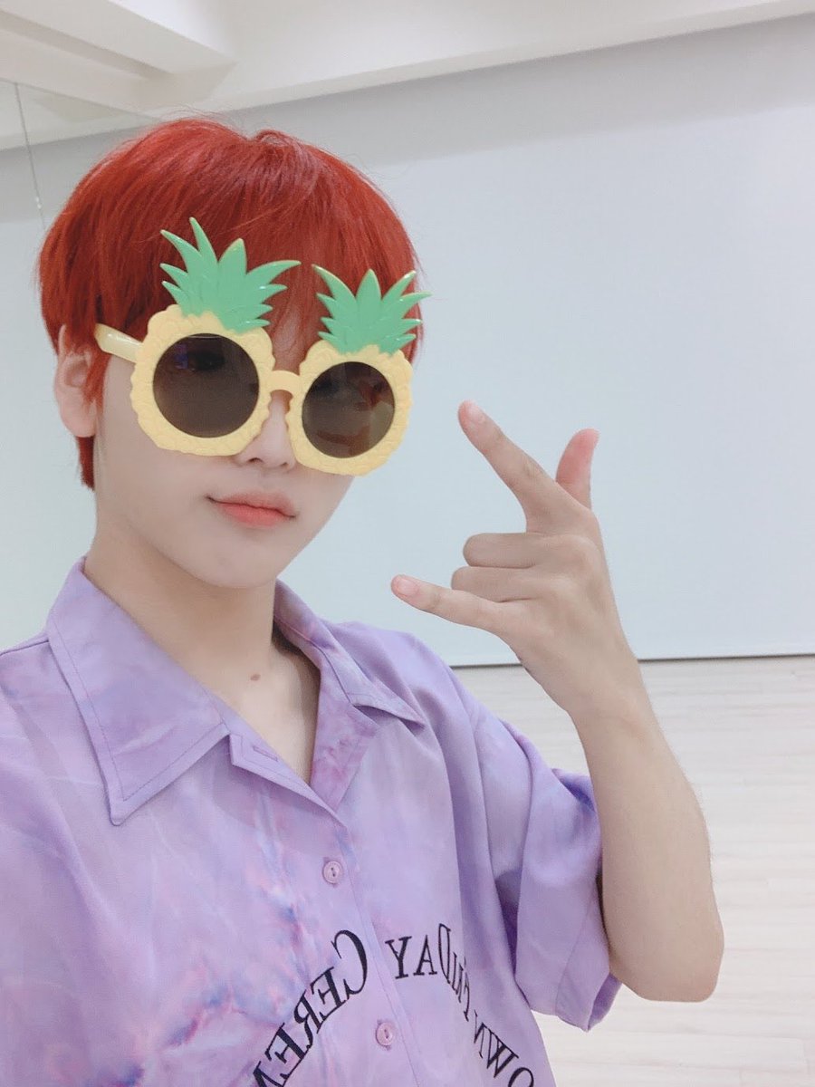 CRAVITYTW's tweet photo. ㅤ  ˒     🔥     ꜜ     get     (    𝐜𝐥𝐨𝐬𝐞𝐫.    )     !     𝟢𝟫.𝟣𝟢     ⫹⫺     𝗖𝗥𝗔𝗩𝗜𝗧𝗬     [     𝕦𝕡     —     date     ：   #𝐂𝐇𝐑𝐢𝐒𝐓𝐈𝐀𝐍𝐍𝐄DB

Yvan y Gogo se pusieron sus mejores outfits para apoyar como se debe a la más linda en su debut. Fighting !!! https://t.co/52Tk9RzbVP