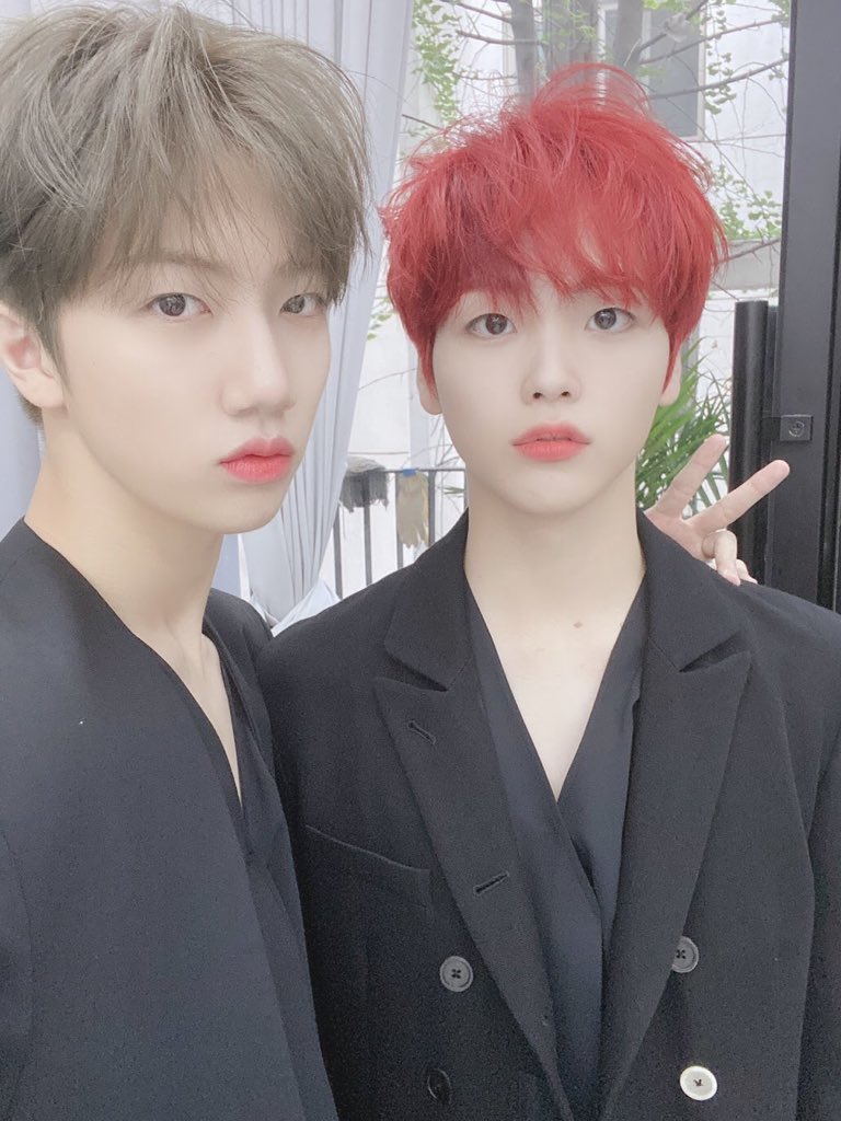 CRAVITYTW's tweet photo. ㅤ  ˒     🔥     ꜜ     get     (    𝐜𝐥𝐨𝐬𝐞𝐫.    )     !     𝟢𝟫.𝟣𝟢     ⫹⫺     𝗖𝗥𝗔𝗩𝗜𝗧𝗬     [     𝕦𝕡     —     date     ：   #ENHYZEDB

Yvan se robó a Gogo para sacar sus lados vamp y venir a disfrutar de este #FestivalOf𝗕𝗹𝗼𝗼𝗱 ¡Muchísima suerte hoy, chicos! https://t.co/UUBN5QspzD
