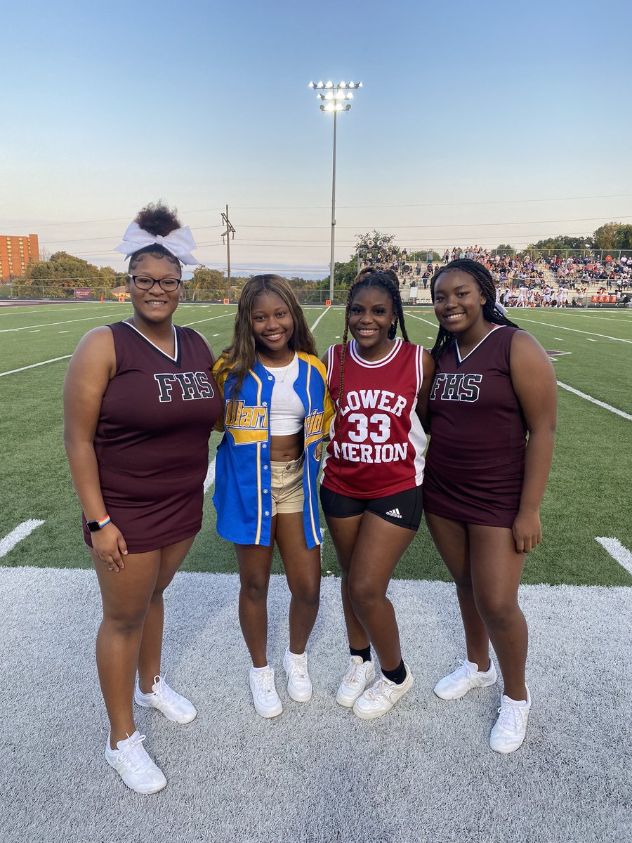 MsBoland42's tweet photo. So proud of how well our SGA officers lead our school @Bran_ONeill16 @Mrs___Roberts @MsHenryFHS https://t.co/UhwxGEv8M2