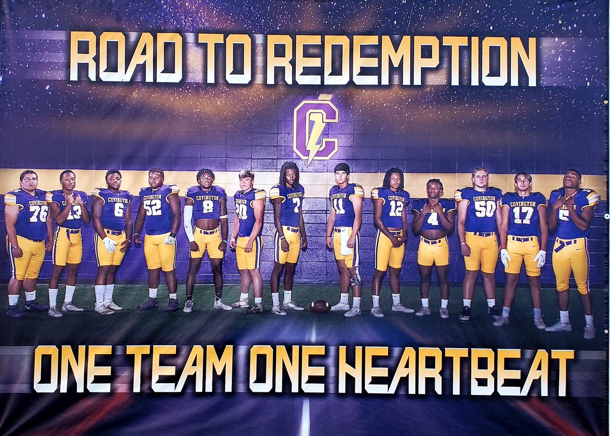 HeastonMarcus's tweet photo. Those Friday Night Lights in TCS just shine a little more brighter 🔥🔥🏈🇺🇸
#TCSFootball:ItJustMeansMore💜♥️
#ChargerNation 
#TheCardinaRules https://t.co/15L2DaUcqT