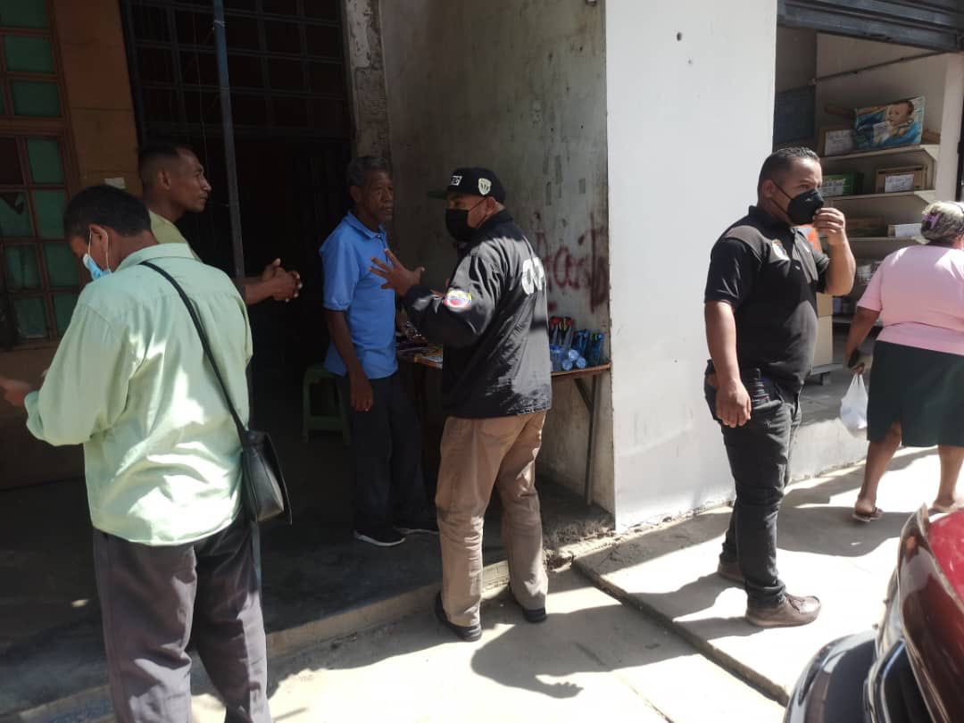 DouglasRicoVzla's tweet photo. 11 personas fueron capturadas en Achaguas por venta ilícita de medicamentos, gracias a denuncias en redes sociales. 
https://t.co/2RZNKeZNzr
#SancionesCriminales @Mippcivzla @VTVcanal8 @CeballosIchaso1 https://t.co/9rya5Swla2