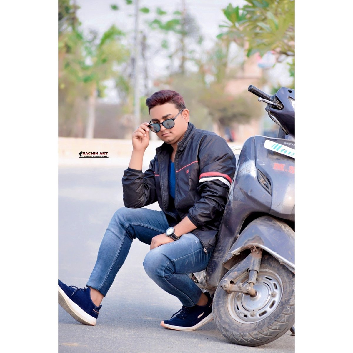 sachinpalvvip01's tweet photo. #हकीकत💐 हो तुम, #सपना👰 कैसे कहूं..
तेरे #सिवा👫 कौन है, #जिसे🌷 मैं #अपना👄 कहूं..!!
#sachinpalvvip
#sachinpalvvip9695777758 #sirsakalar #sachinartphotography #sachinpal #stylishpose #streetstyle #palsahab #palmodel #pal_ji #palg #pal_nikon_camera https://t.co/K4tQEgvdMG