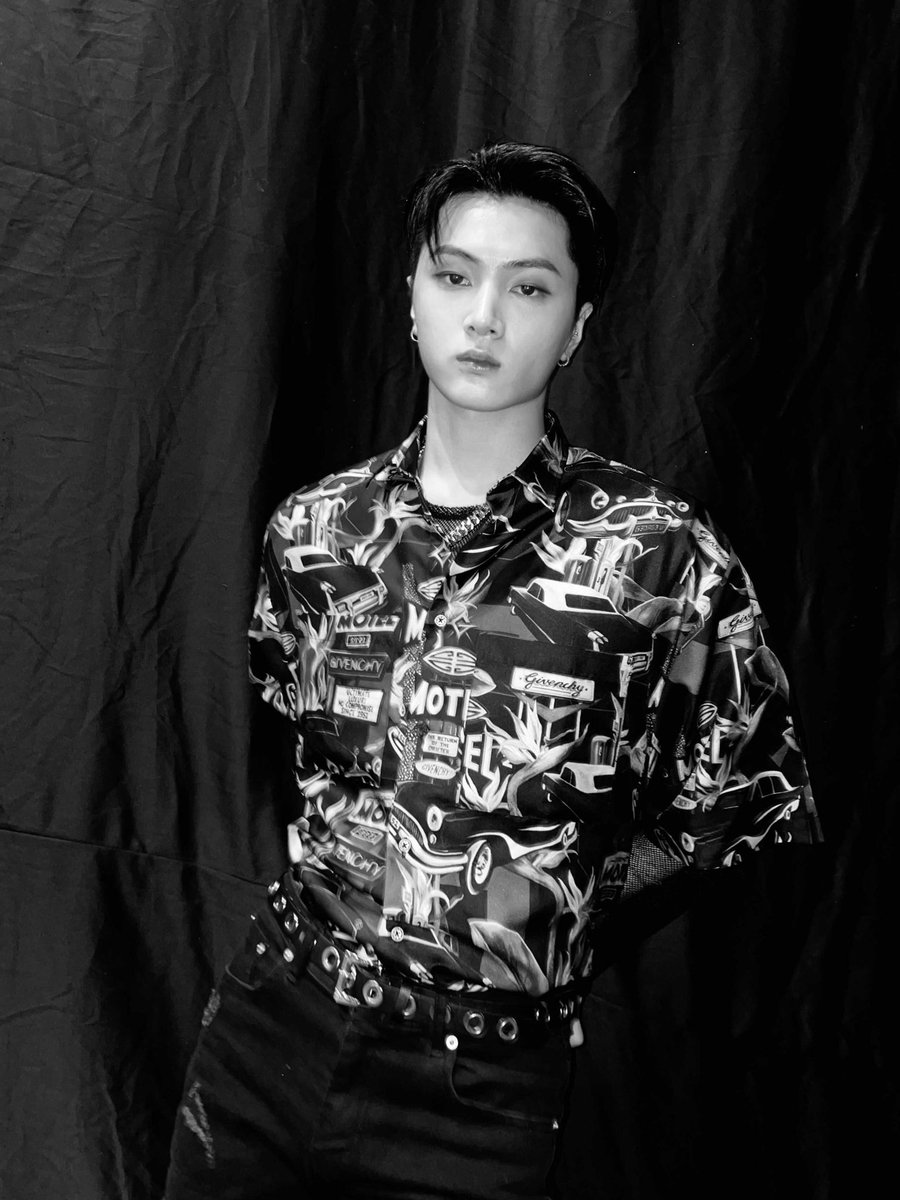 ENHYPENSUBS's tweet photo. [ENHYPEN WEVERSE] 210911
#JAY:

Thanks to ENGENEs i am healthily returning!
I want to see the other members come out quickly too😂

#ENHYPEN #엔하이픈 @ENHYPEN_members https://t.co/0nkOD4zh7S