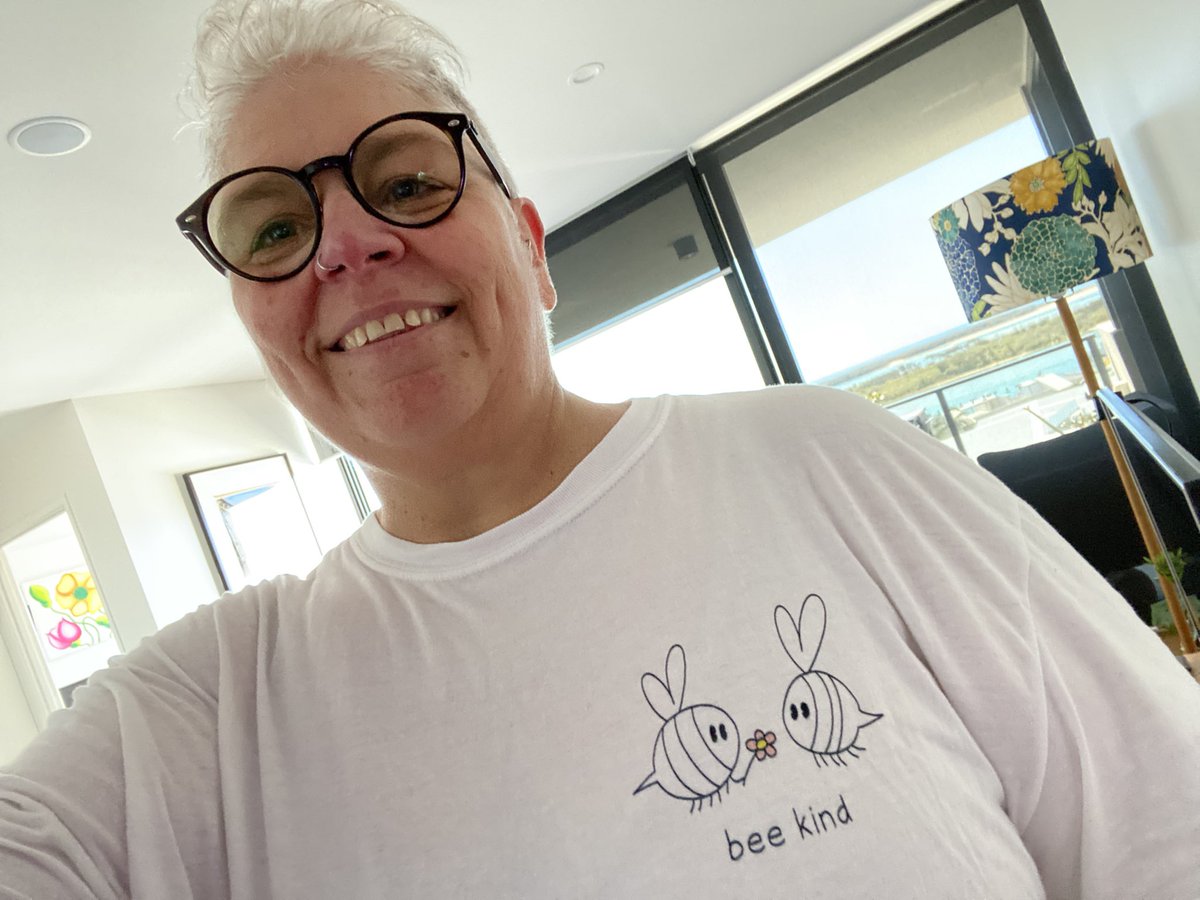 DebG710's tweet image. Always Bee kind 🐝🌸🐝 @andrew_the_pom @threadless