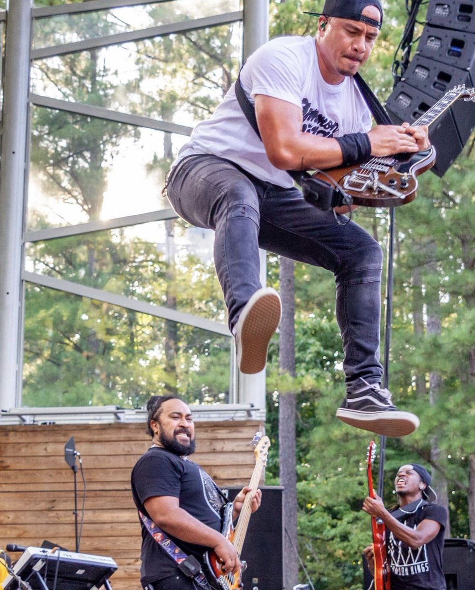 Happy birthday to my twin. I love you sport❤️. <a href="/MataGrey/">Mata Grey</a> <a href="/commonkings/">Common Kings</a> <a href="/tai_uiagalelei/">Ta’ita’i Uiagalelei</a> @uta_uiagalelei