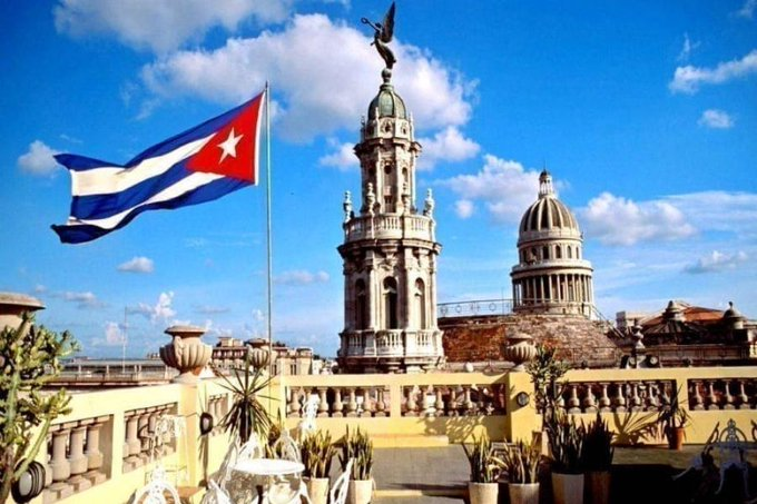 Ascendex_Bitmax's tweet photo. First El Salvador, now Cuba! The island country could be the first North American country to officially adopt cryptocurrency.

#AscendEx #Bitmax #Bitcoin #ETH #BSCGems 
Details👉  https://t.co/5WSwtU65nO https://t.co/m1tEqp4nPs