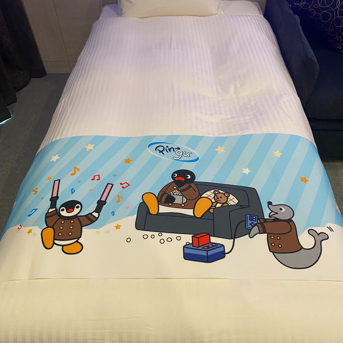 Ejアニメホテル 公式 على تويتر ピングールーム宿泊者限定 Twitterキャンペーン 感想ツイートで豪華賞品を抽選でプレゼント 賞品 特大スタンディ フットスロー 応募方法 ピングープランに宿泊 このアカウントをフォロー ピングーホテル のタグ