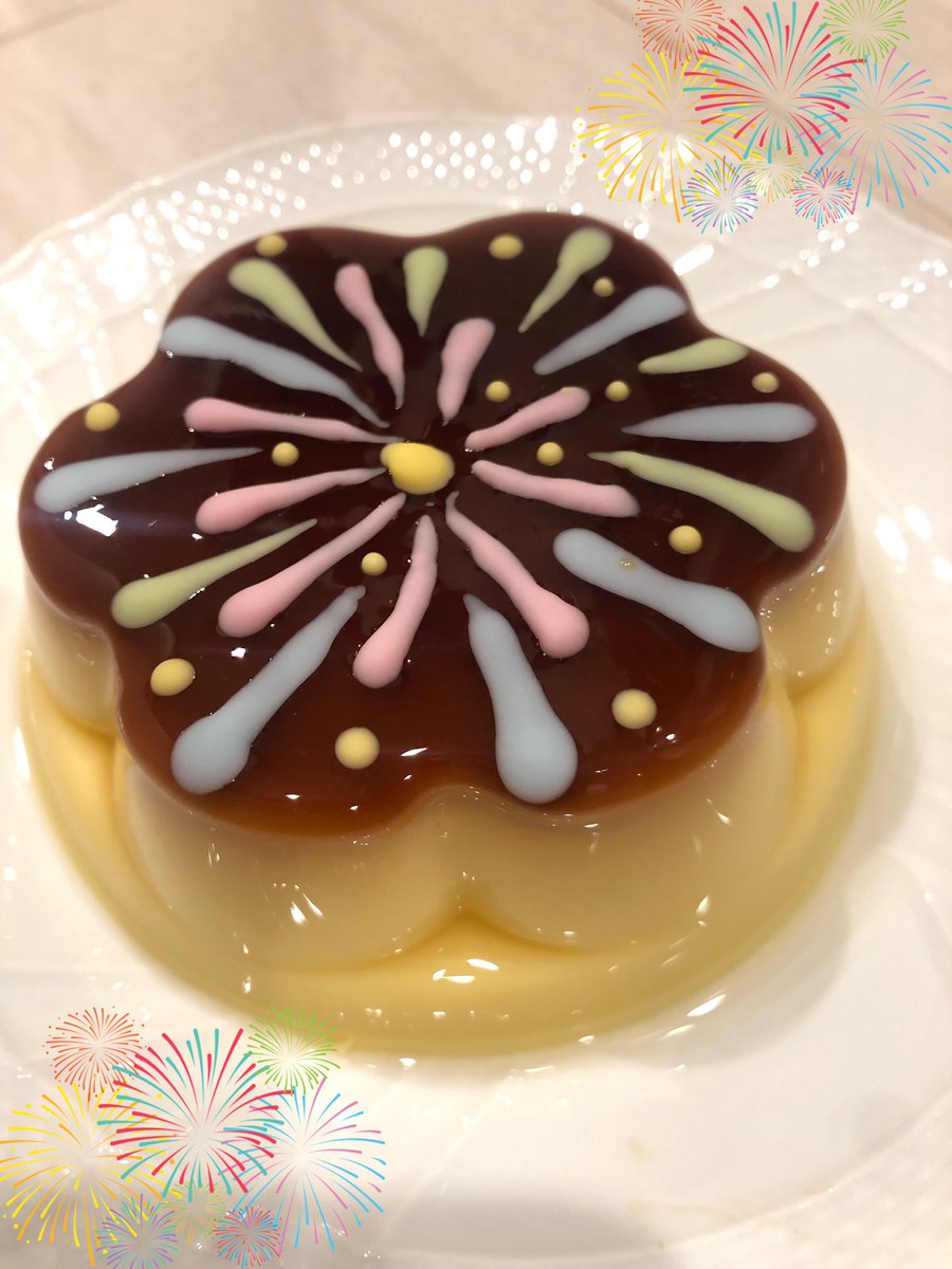 Pucchinpr 8月ももうすぐ終わり みなさんはどんな夏を過ごしたかな 今年は花火 大会に行けなかったので 少しでも気分を味わいたくて カラメル部分にチョコペンで花火を描いてみたよ た まや