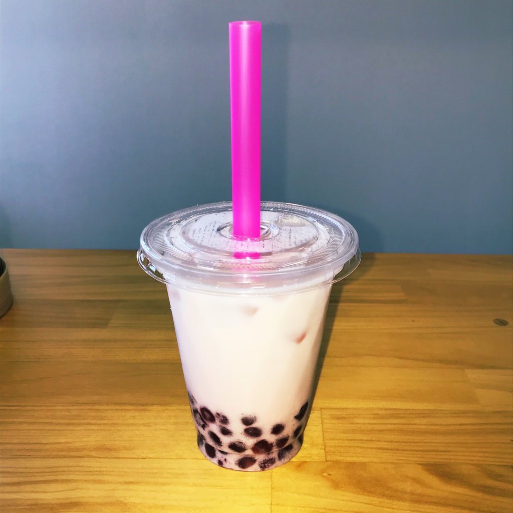 甘味屋きくりん 今日は大判焼クリームとタピオカドリンクご注文のお客様おおいです ミルク系が飲みたい陽気 黒糖ミルク ミルクティー ストロベリーミルク マンゴーミルクとあります メニューには載っていませんがライチミルクもできますが