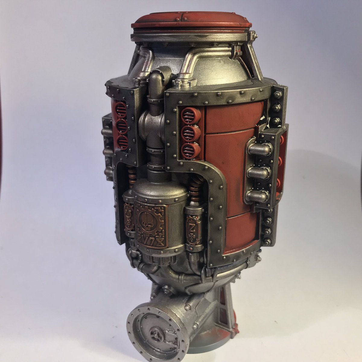 Vulkans_Forge's tweet photo. Partway through the next piece! ๐ if Iโd have known it was all this straightforward I wouldnโt have put it off for so long! ๐ #WarhammerCommunity #Warmongers #PaintingWarhammer #Scenery #GamePrep #ClearingTheBacklog https://t.co/rOikbiovbB
