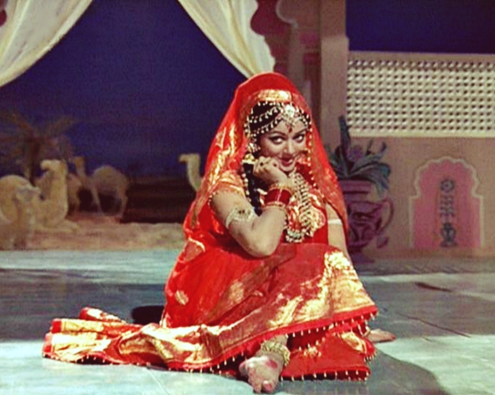 #Dharmendra #HemaMalini 
Jugnu, 1973

#PramodChakravorty
#bollywoodflashback