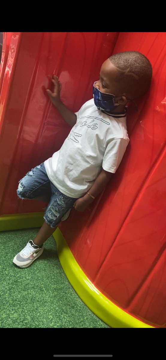 Muvafionaa_'s tweet photo. The oldest to do it 💙 My KC1 #Unbothered #FlyKid https://t.co/caGx7LTnqZ