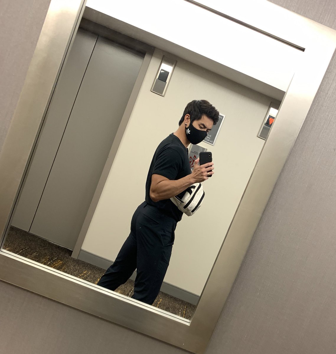 yoshi_sudarso's tweet photo. 🍑 size finally getting back to before I got sick 😬 https://t.co/Bz95eGIXY4