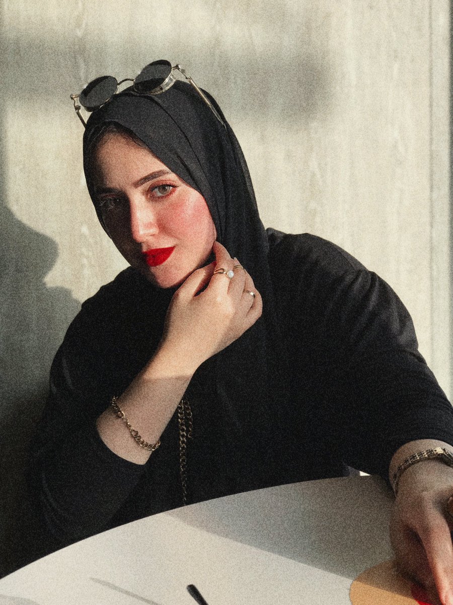 nadeen_elnady's tweet photo. 🖤💫 https://t.co/a0akiHM1k1