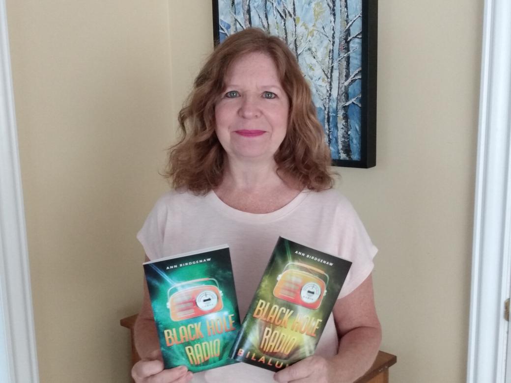 abirdgenaw's tweet photo. @KayeJewett @kofi_button Get ready for an outer space adv that sends best friends Hawk &amp; Matt on a crazy ride through all sorts of bizarre alien encounters that will have readers itching to get their hands on the next book, Black Hole Radio – Bilaluna. #scifi #series #mgbooks #mg #amazonbook #kindlebooks https://t.co/Re27wJ58Nb