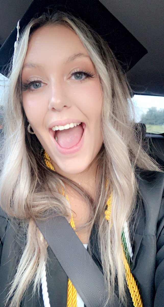 I graduated nursing school with all As yesterday … 🎓🤍✨