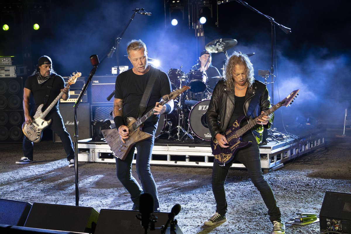 MetSince1981's tweet photo. 📸 @Metallica, presentación en Gundlach Bundschu en Sonoma CA. USA. 10 Agosto 2020.
Imágenes de la Grabación de #Pandemica para #EncoreDriveInNights en Autocines de USA. y Canadá que comenzaron sus funciones un día como hoy 29 de Agosto.
#Metallica #METALLICAMetalUpYourAss 🗡🚽 https://t.co/GciOKm3js5