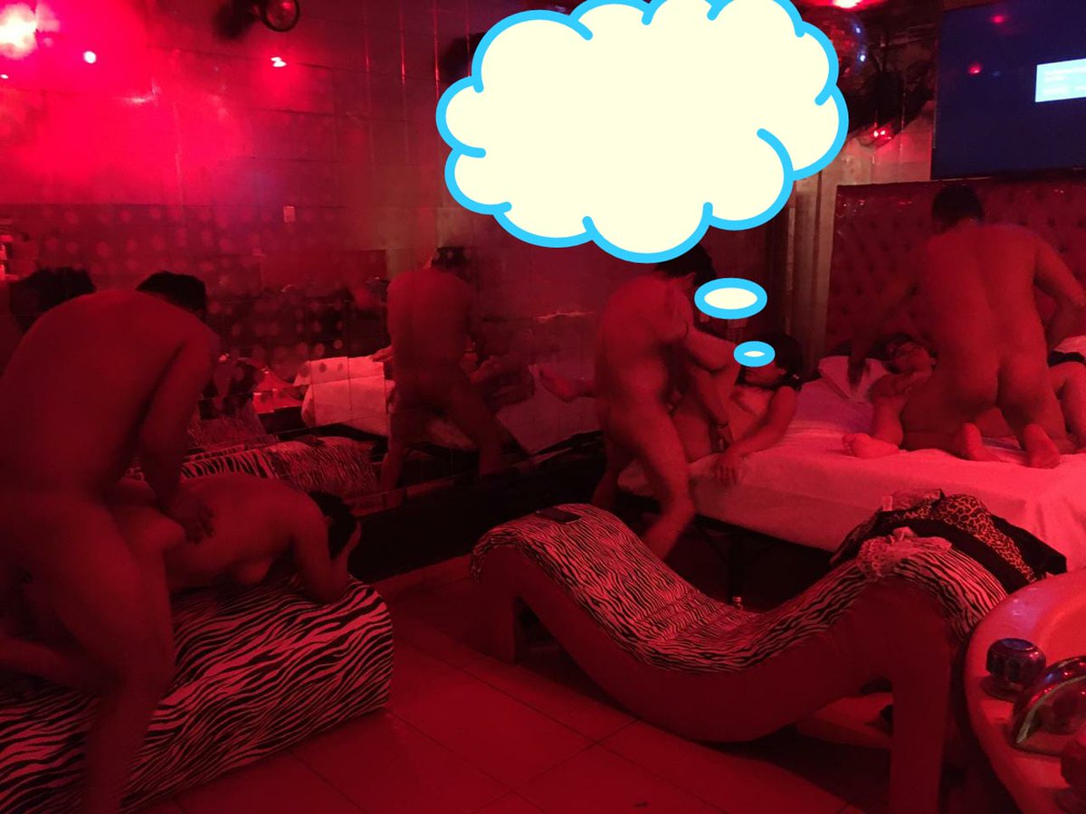 Silviaydaniel1's tweet photo. Cuántas pareja o chicas solas les gustan las reuniones swingers. https://t.co/ZC00tdXINX