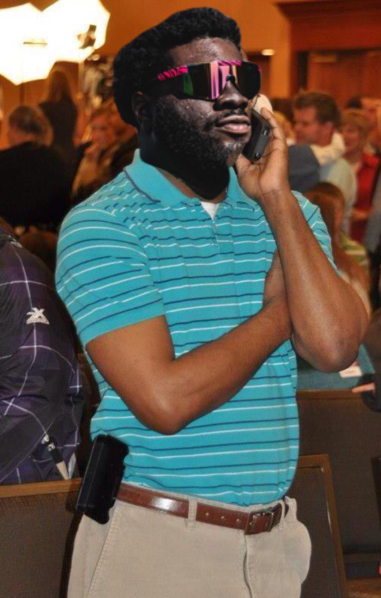 daquanlames's tweet photo. @BigTicket73 Me calling my bookie to slam Woodley https://t.co/Fv0MycwpKg